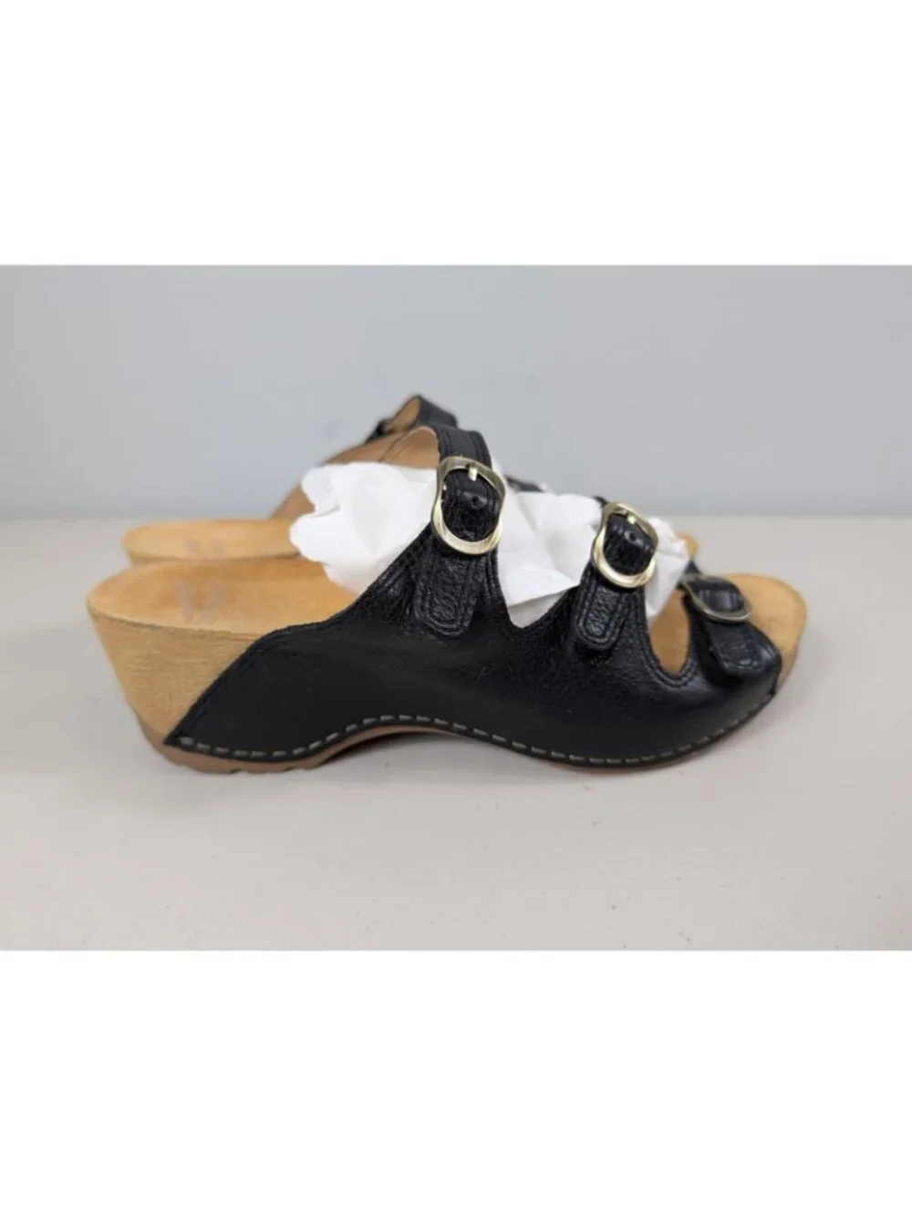 Dansko Tarin sandals in black leather women's size 7.5